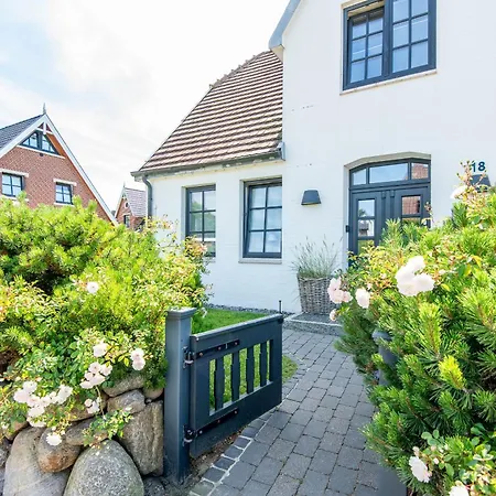 Haus Syltzauber Holiday home *
